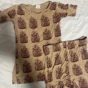 Kate Quinn pinecone pjs size 6